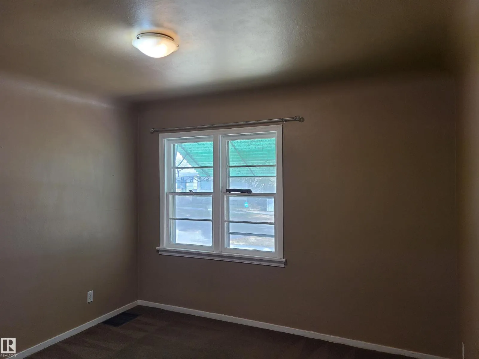12414 90 ST NW