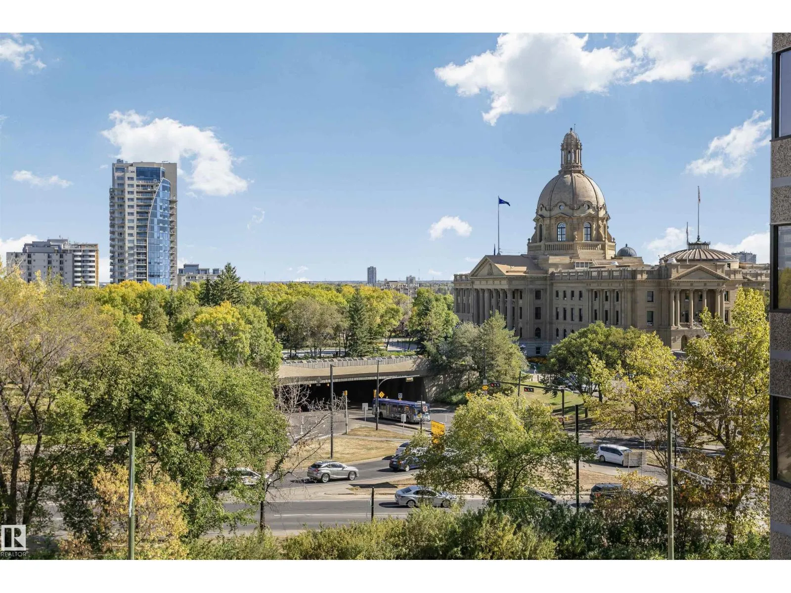 #504 9715 110 ST NW
