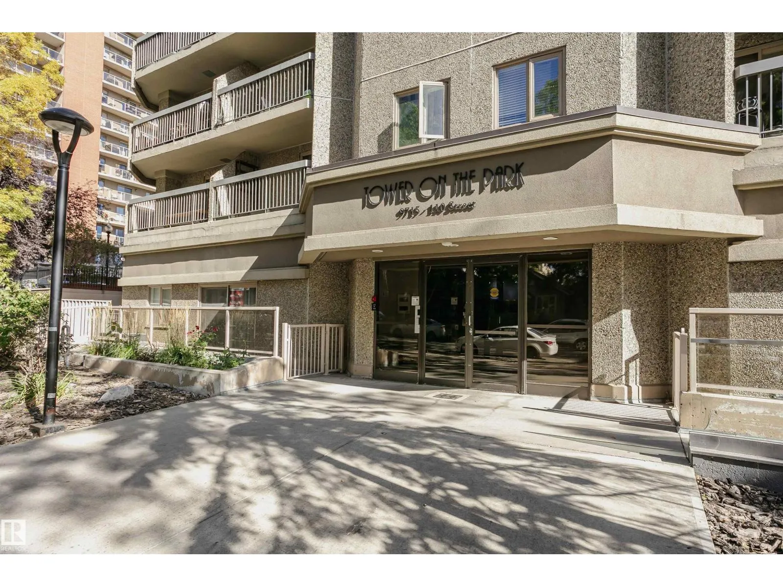 #504 9715 110 ST NW