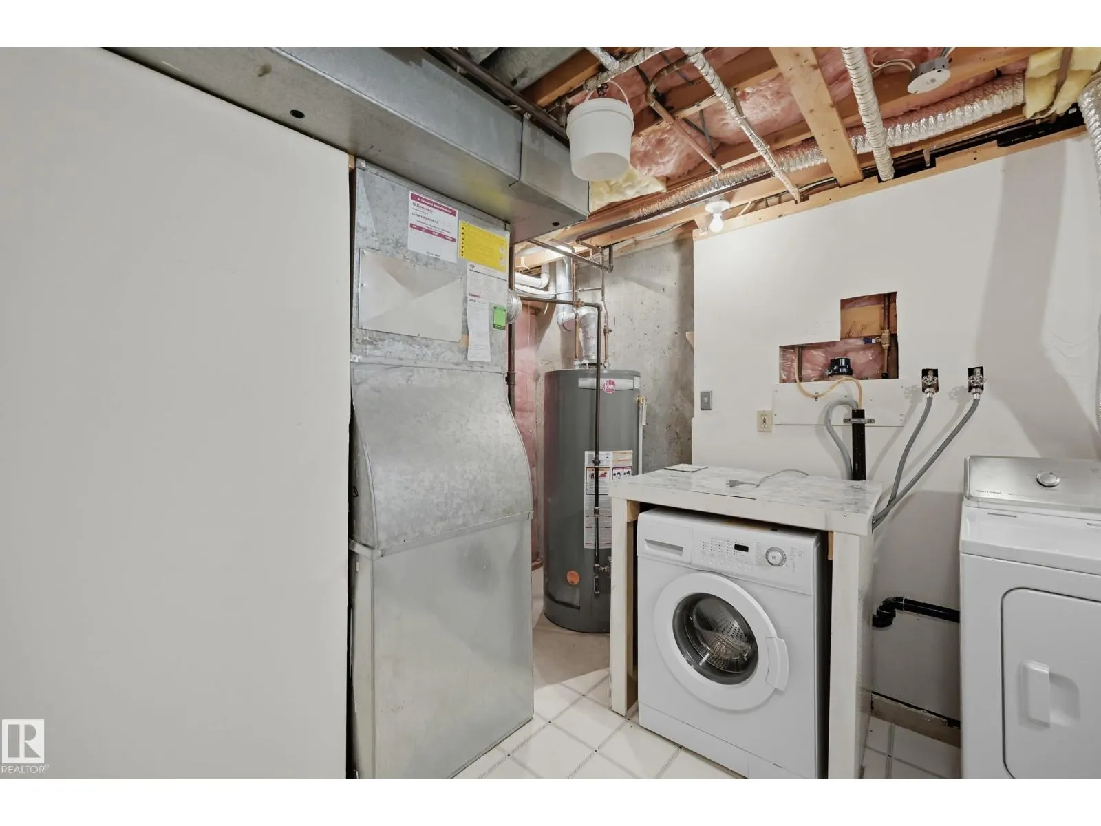 183 HEARTHSTONE NW
