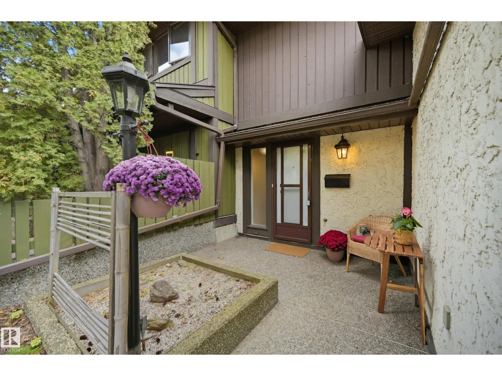 183 HEARTHSTONE NW