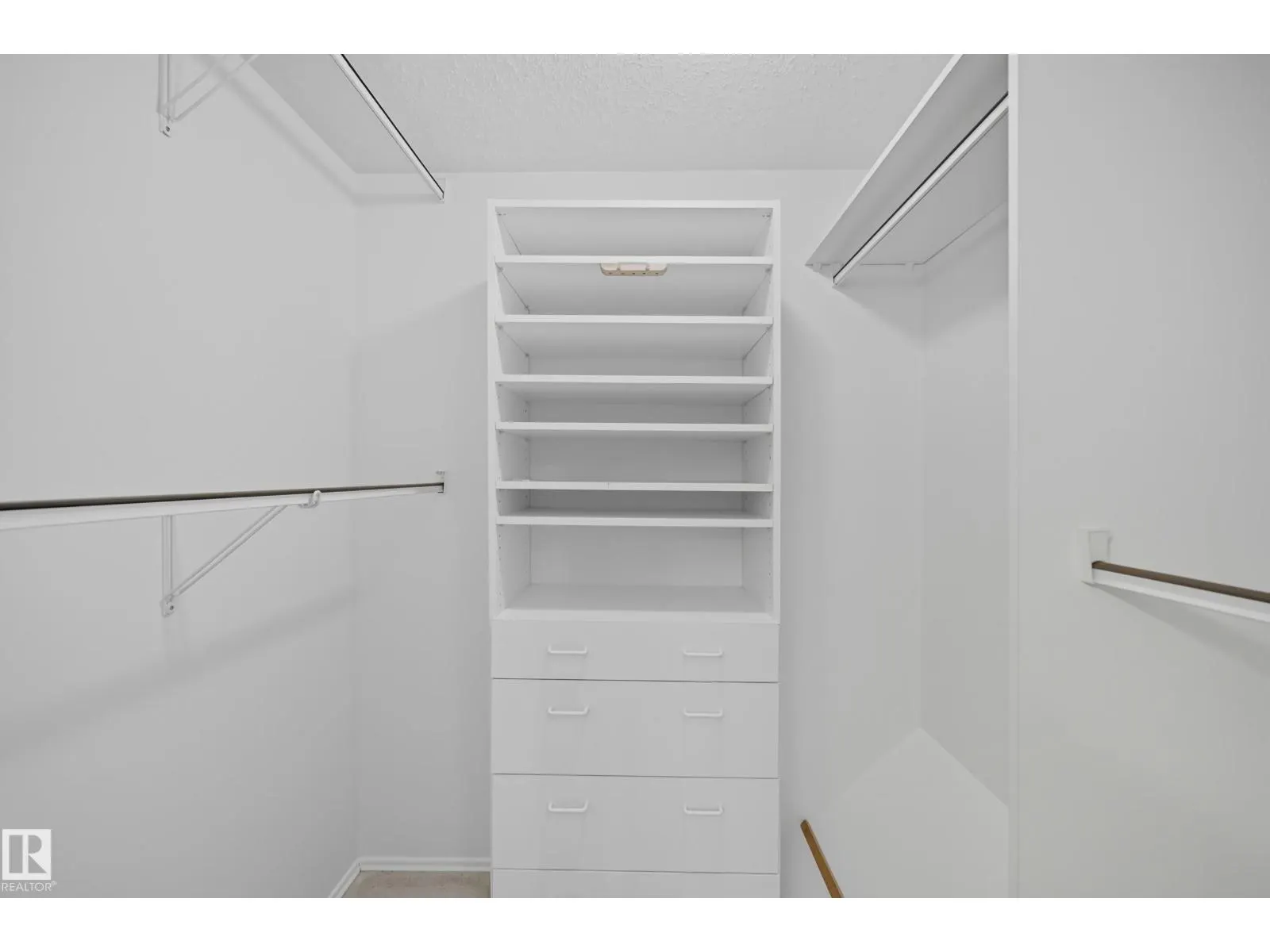 183 HEARTHSTONE NW