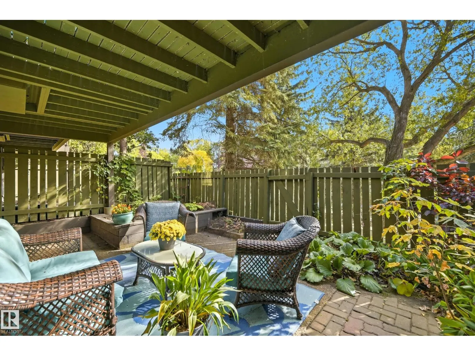 183 HEARTHSTONE NW
