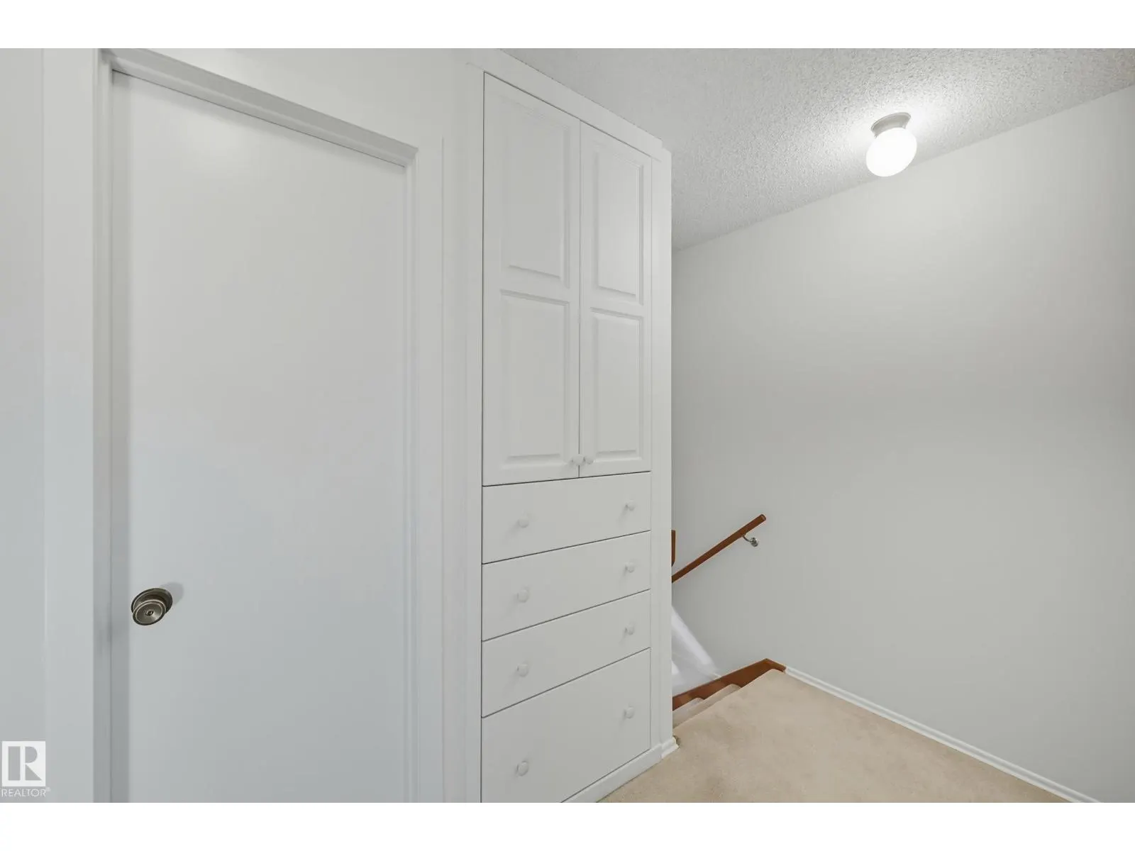 183 HEARTHSTONE NW