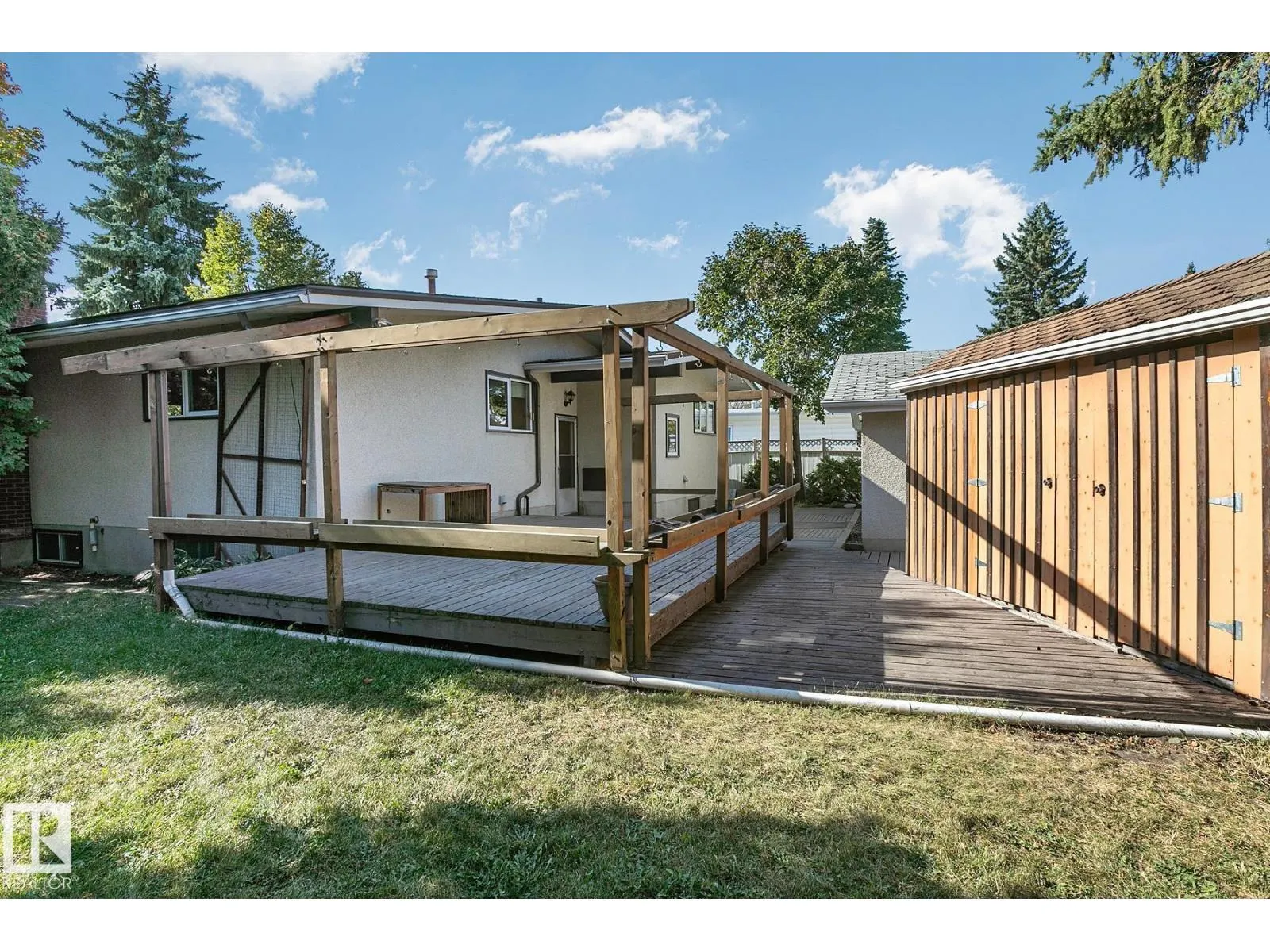 11612 36 AV NW