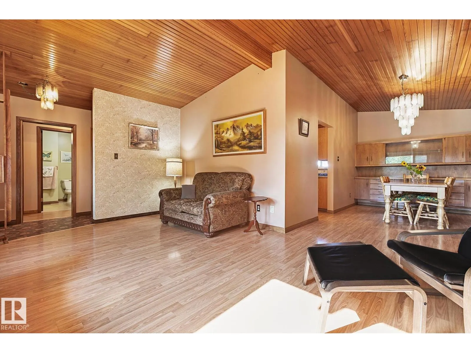 11612 36 AV NW