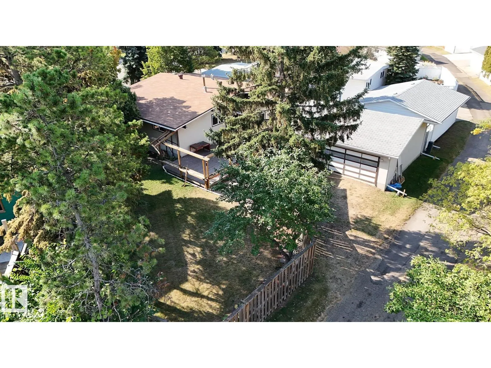 11612 36 AV NW