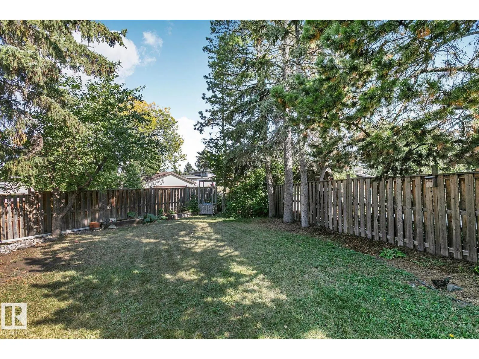 11612 36 AV NW