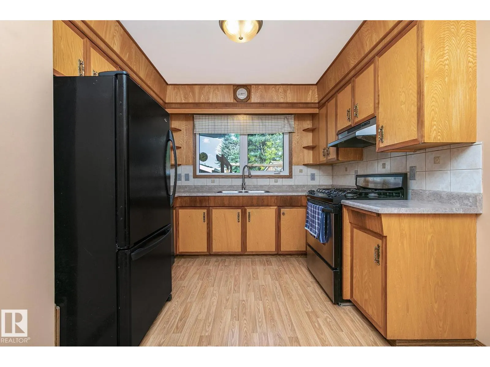 11612 36 AV NW