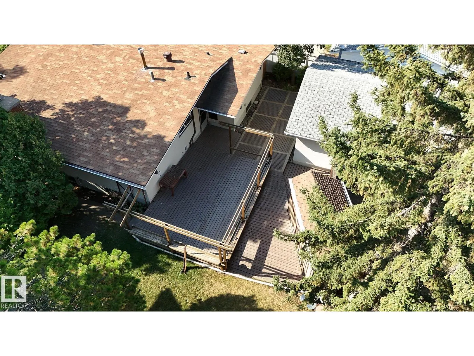11612 36 AV NW