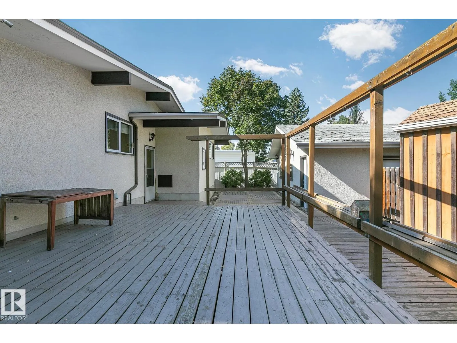 11612 36 AV NW