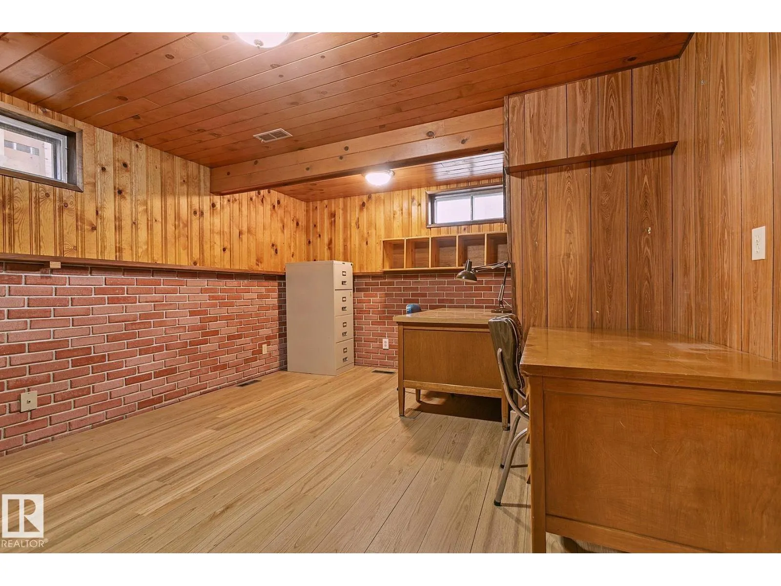 11612 36 AV NW