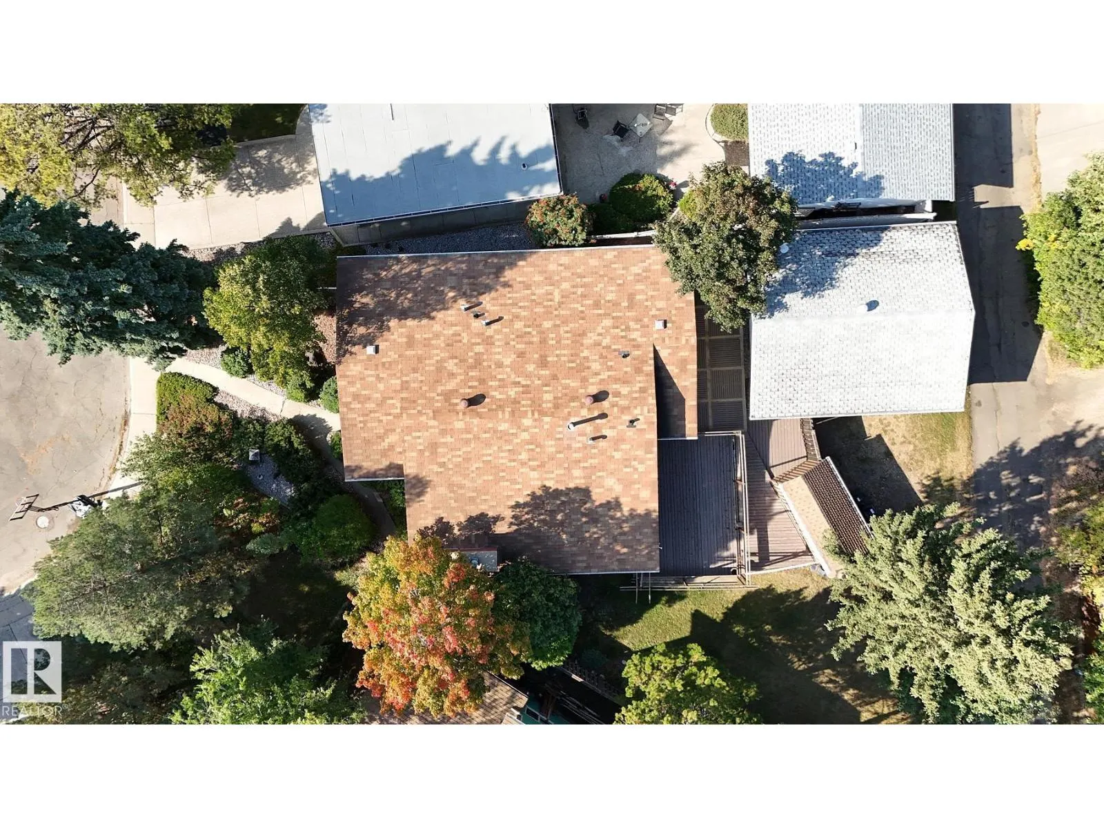 11612 36 AV NW