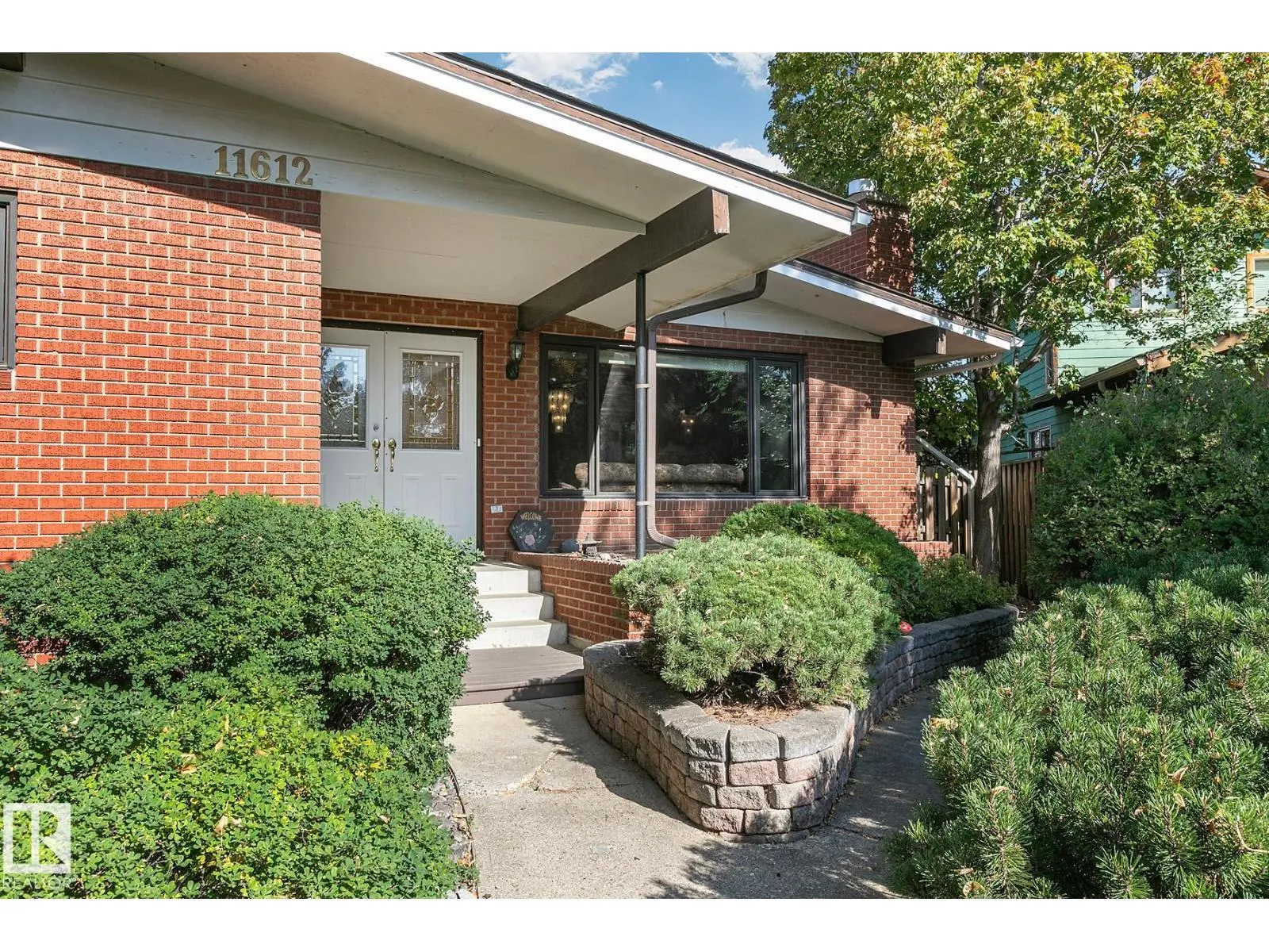11612 36 AV NW