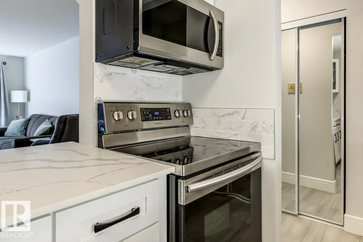 #105 10620 104 ST NW