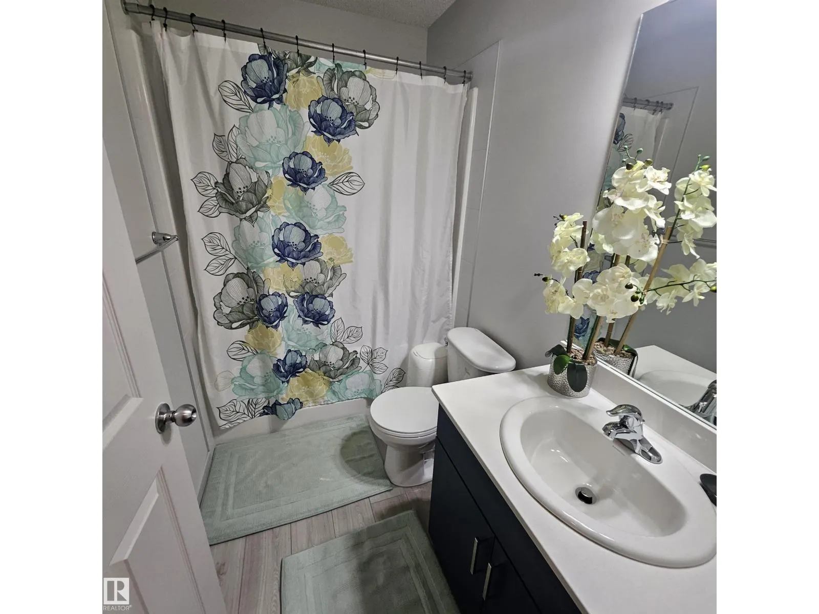 19122 22A AV NW