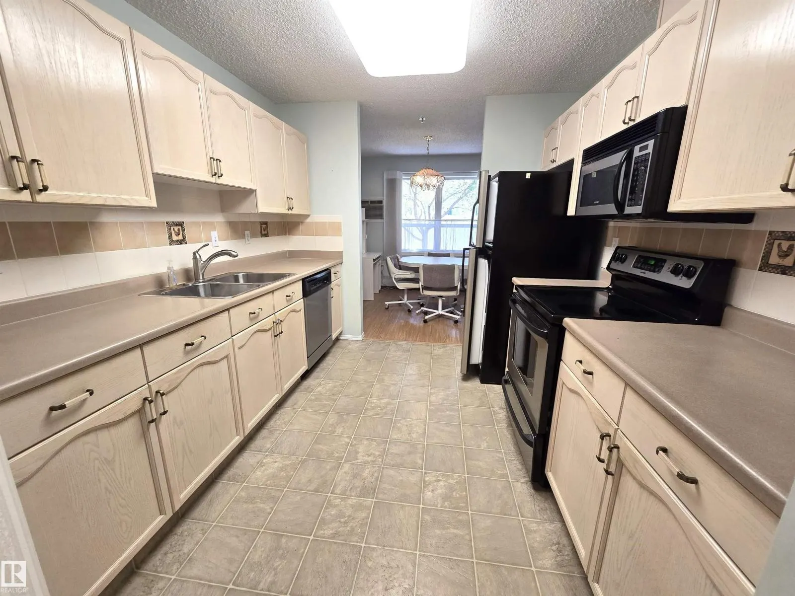 #105 17519 98A AV NW