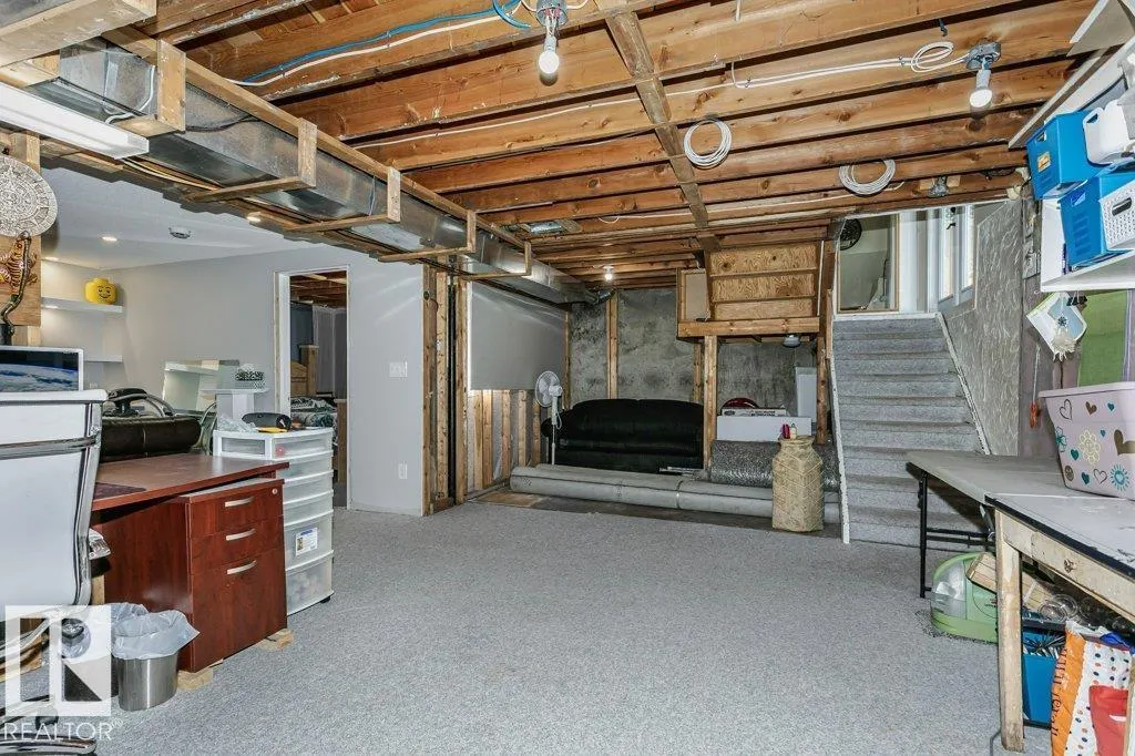 27 MILLGROVE DR