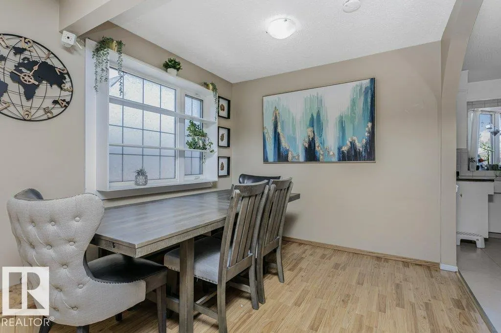 27 MILLGROVE DR