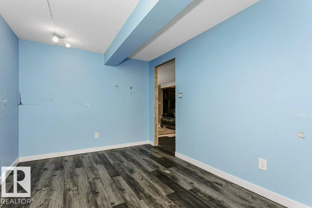 27 MILLGROVE DR