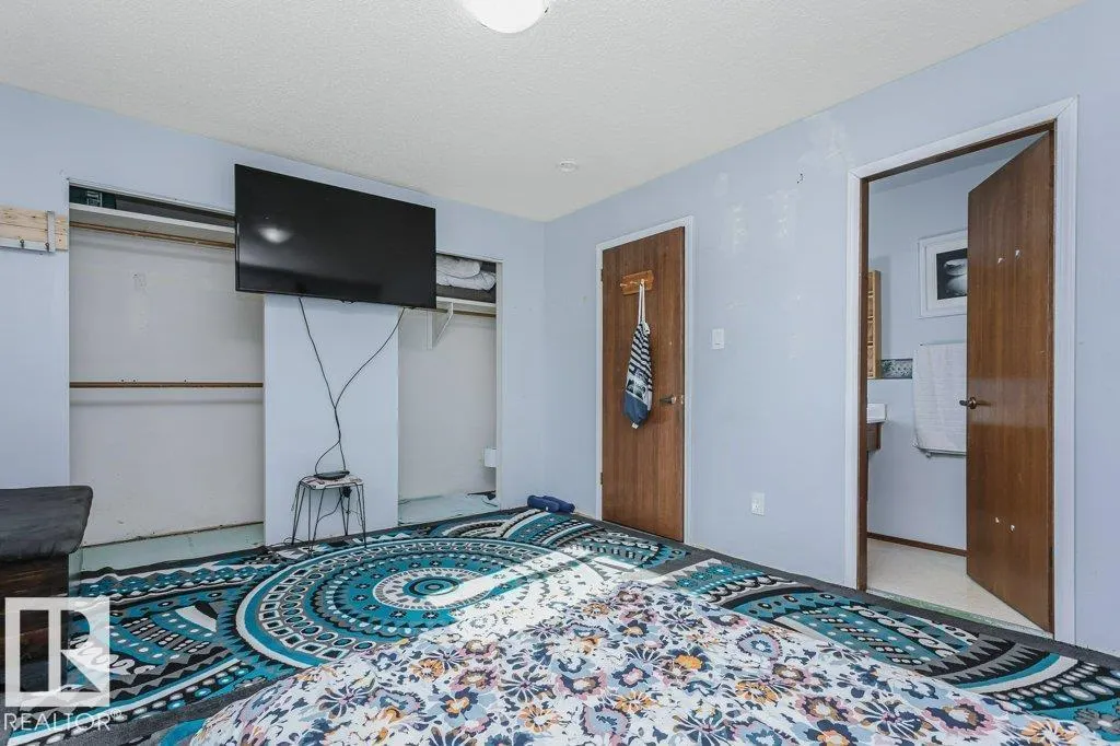 27 MILLGROVE DR
