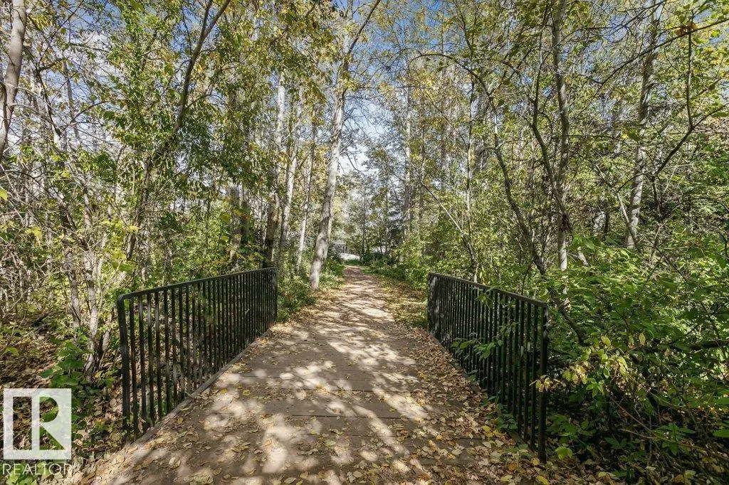 27 MILLGROVE DR