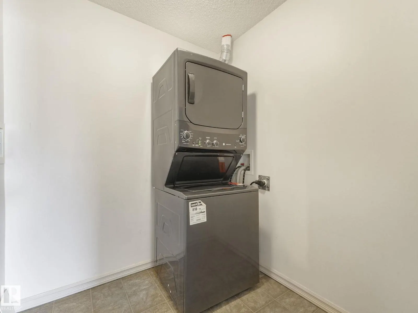 #413 13830 150 AV NW