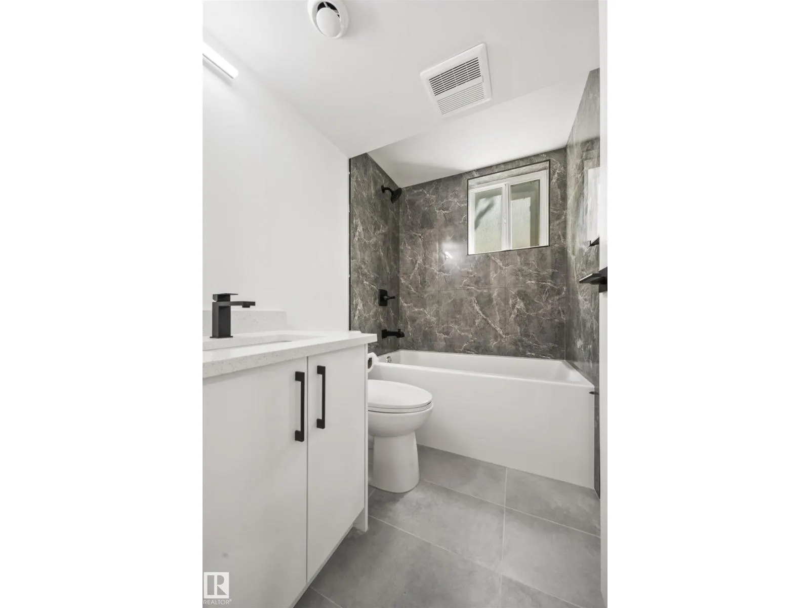 8125 84 AV NW