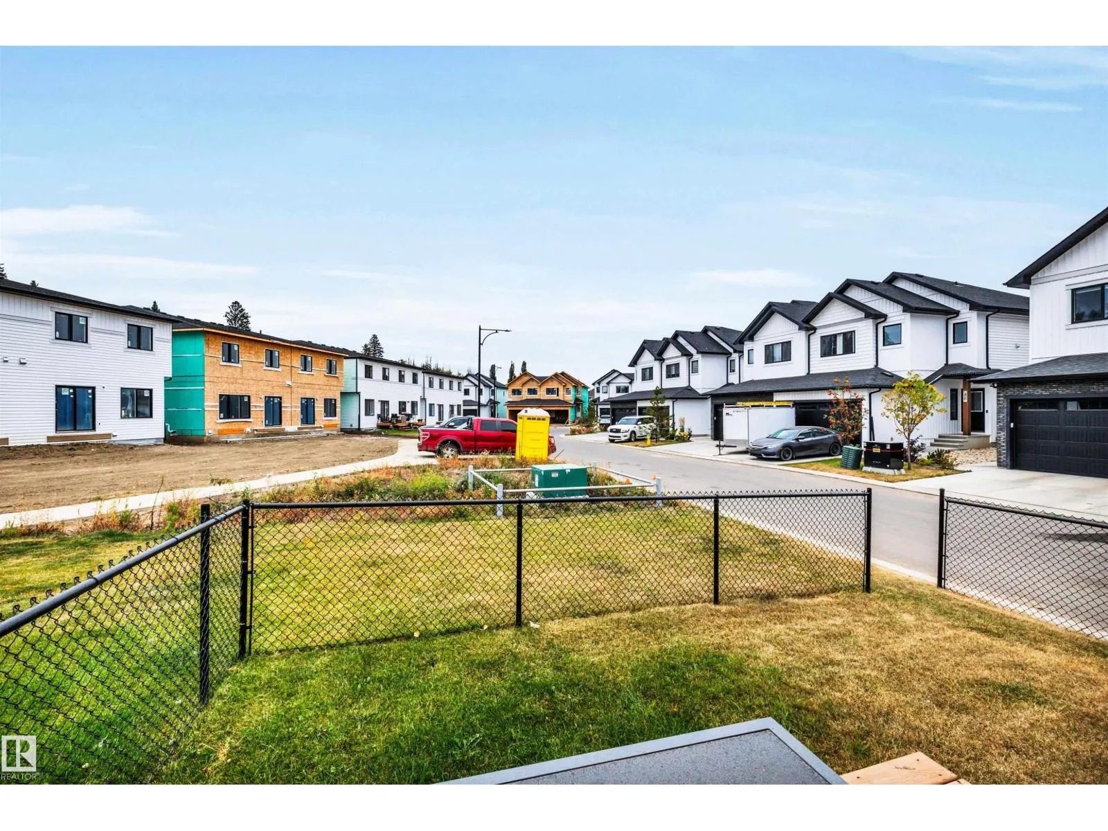 #52 5122 213A ST NW