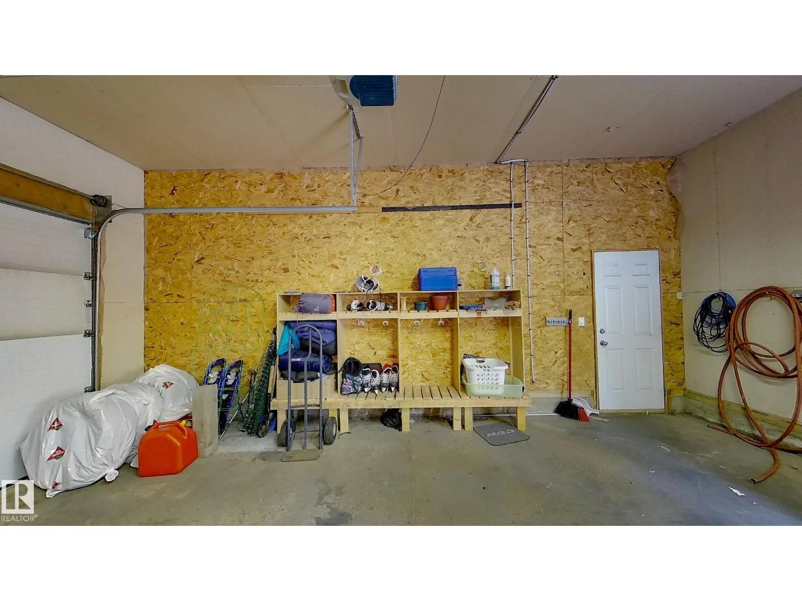 #61 52510 RGE ROAD 213