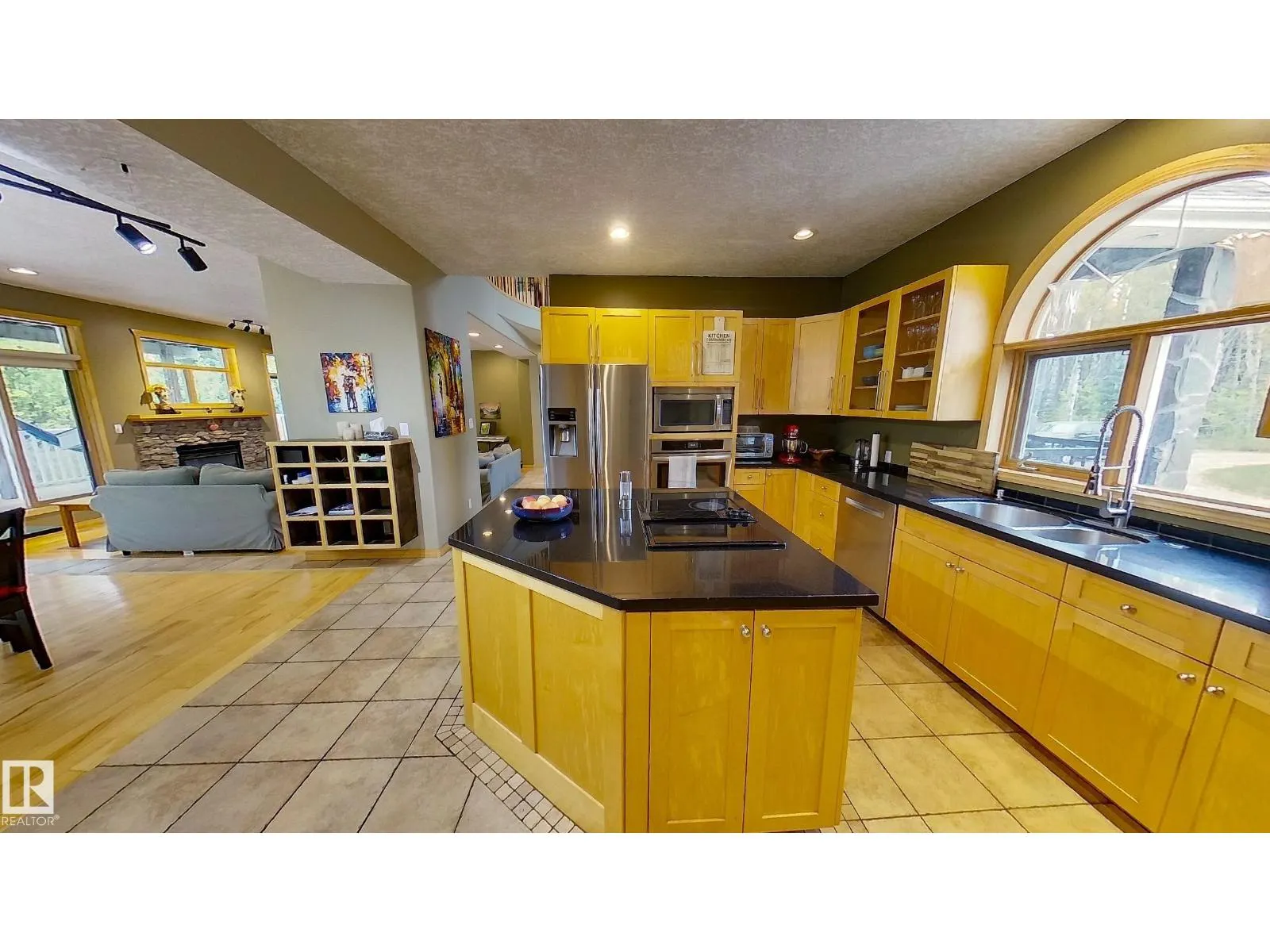 #61 52510 RGE ROAD 213