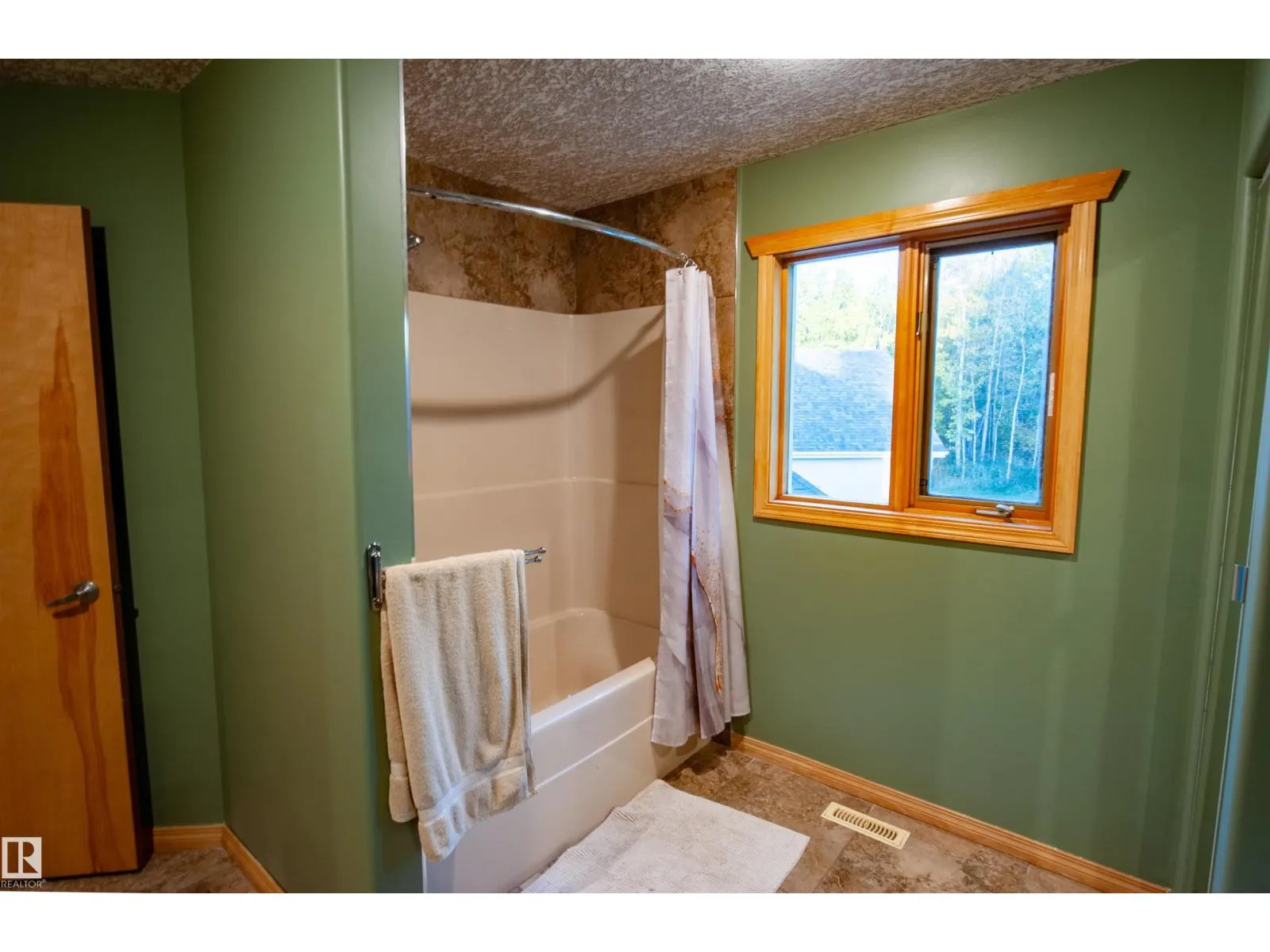 #61 52510 RGE ROAD 213