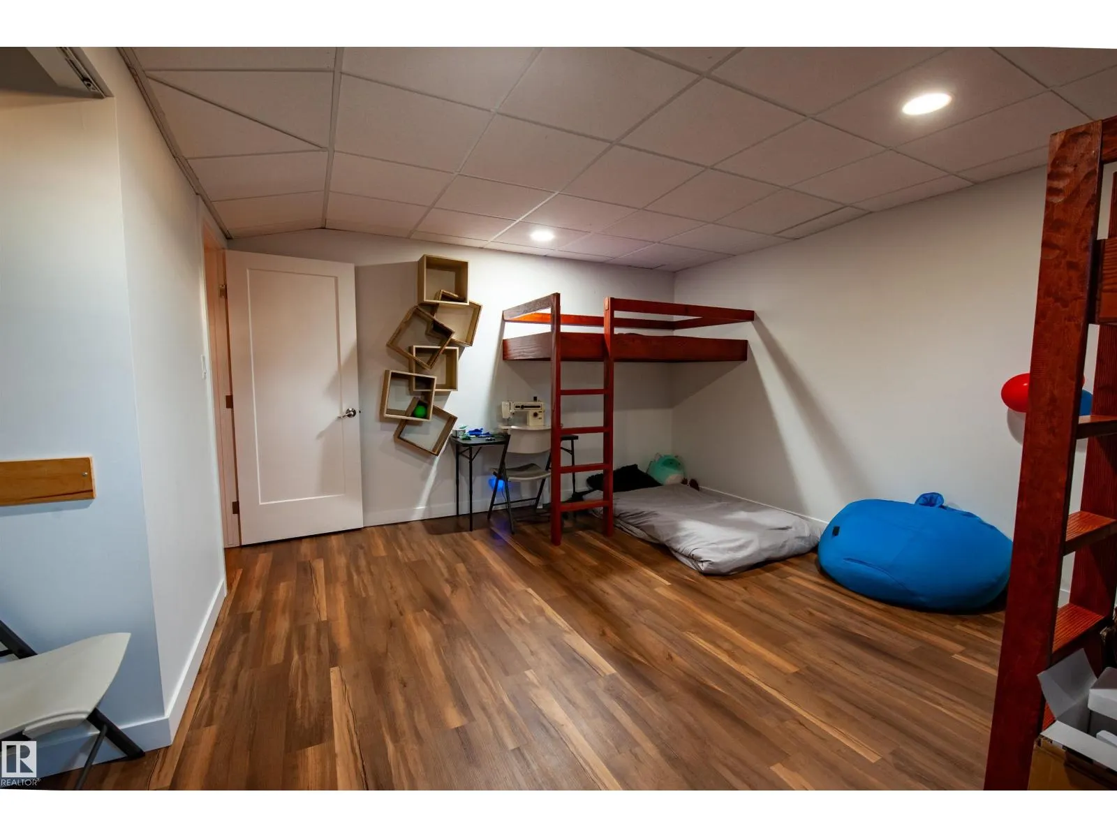 #61 52510 RGE ROAD 213