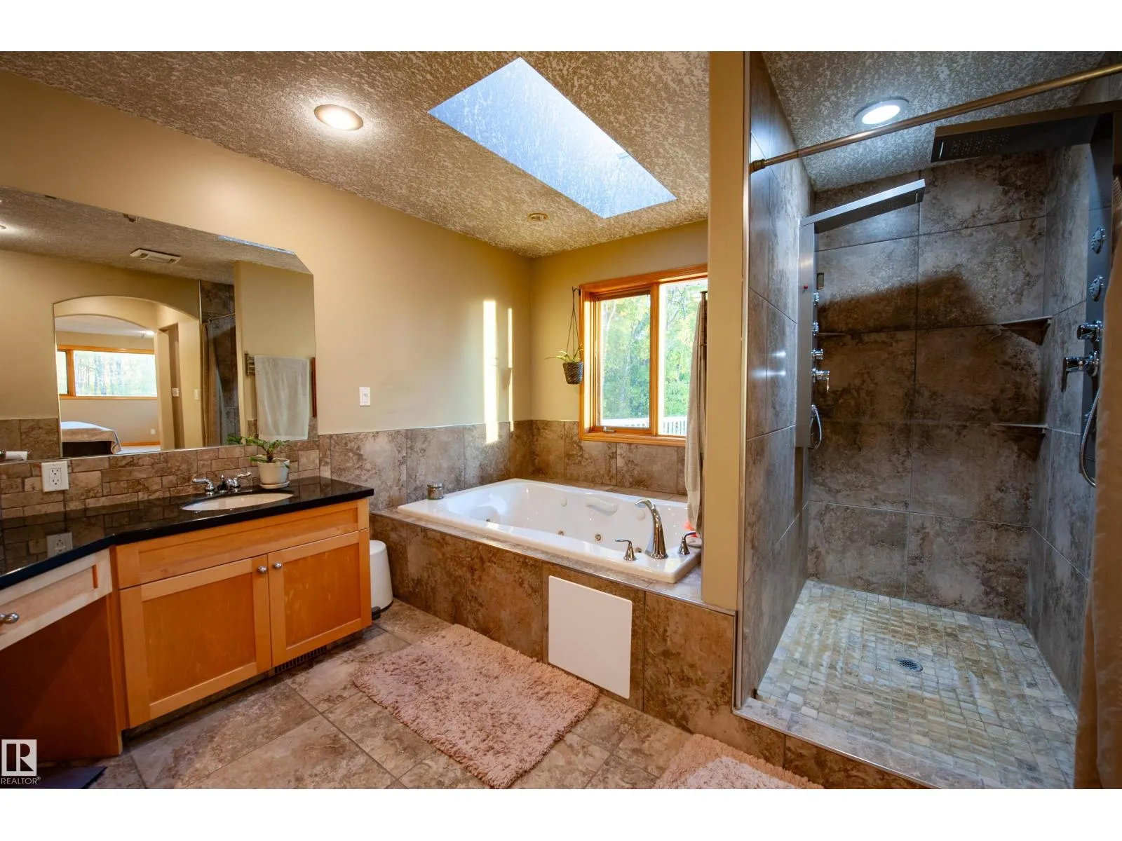 #61 52510 RGE ROAD 213