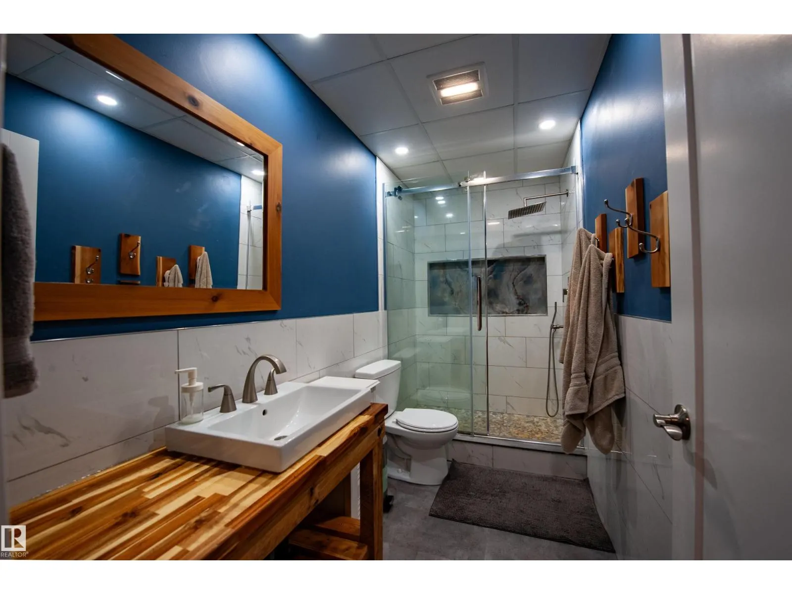 #61 52510 RGE ROAD 213