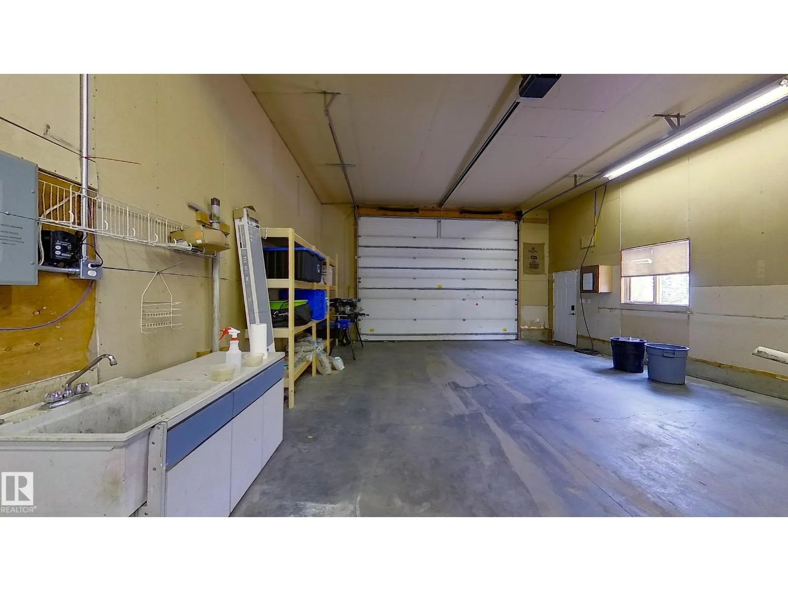 #61 52510 RGE ROAD 213