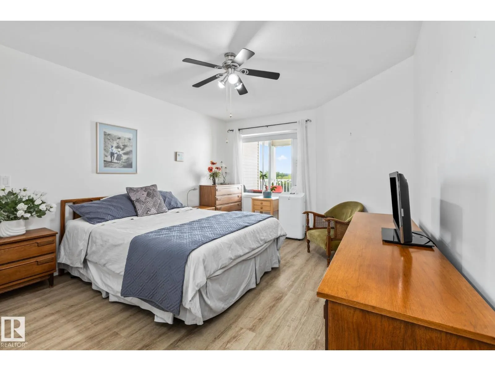 #414 78 MCKENNEY AV