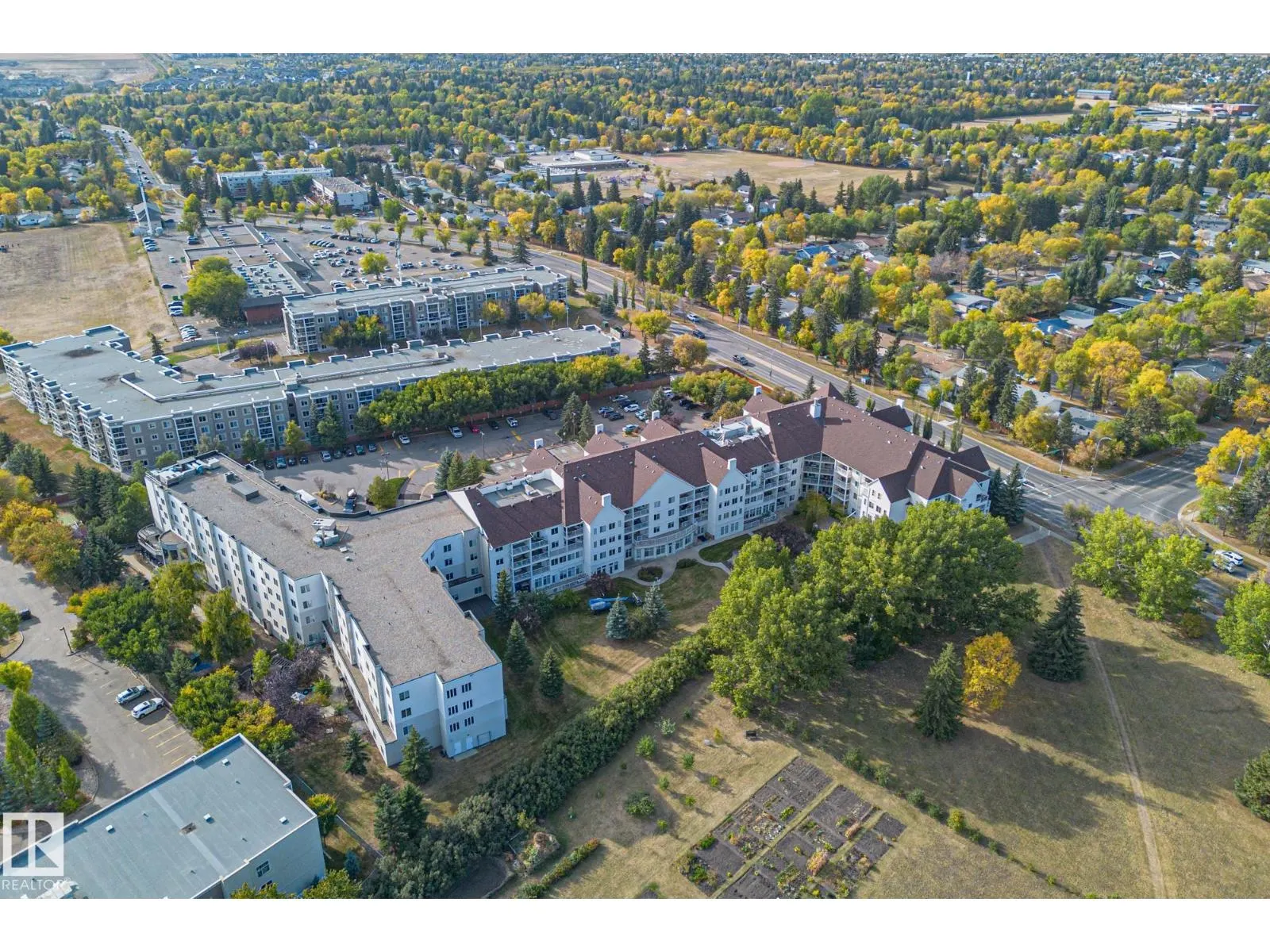 #414 78 MCKENNEY AV