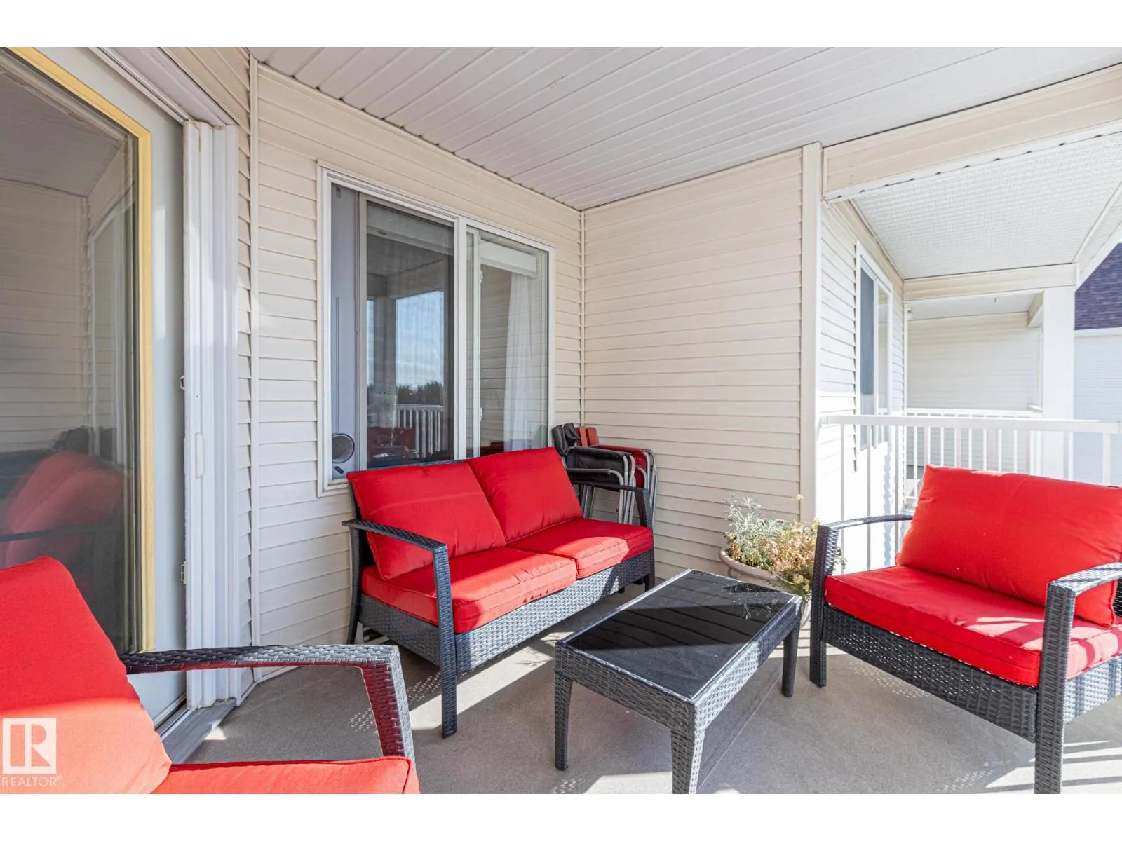 #414 78 MCKENNEY AV