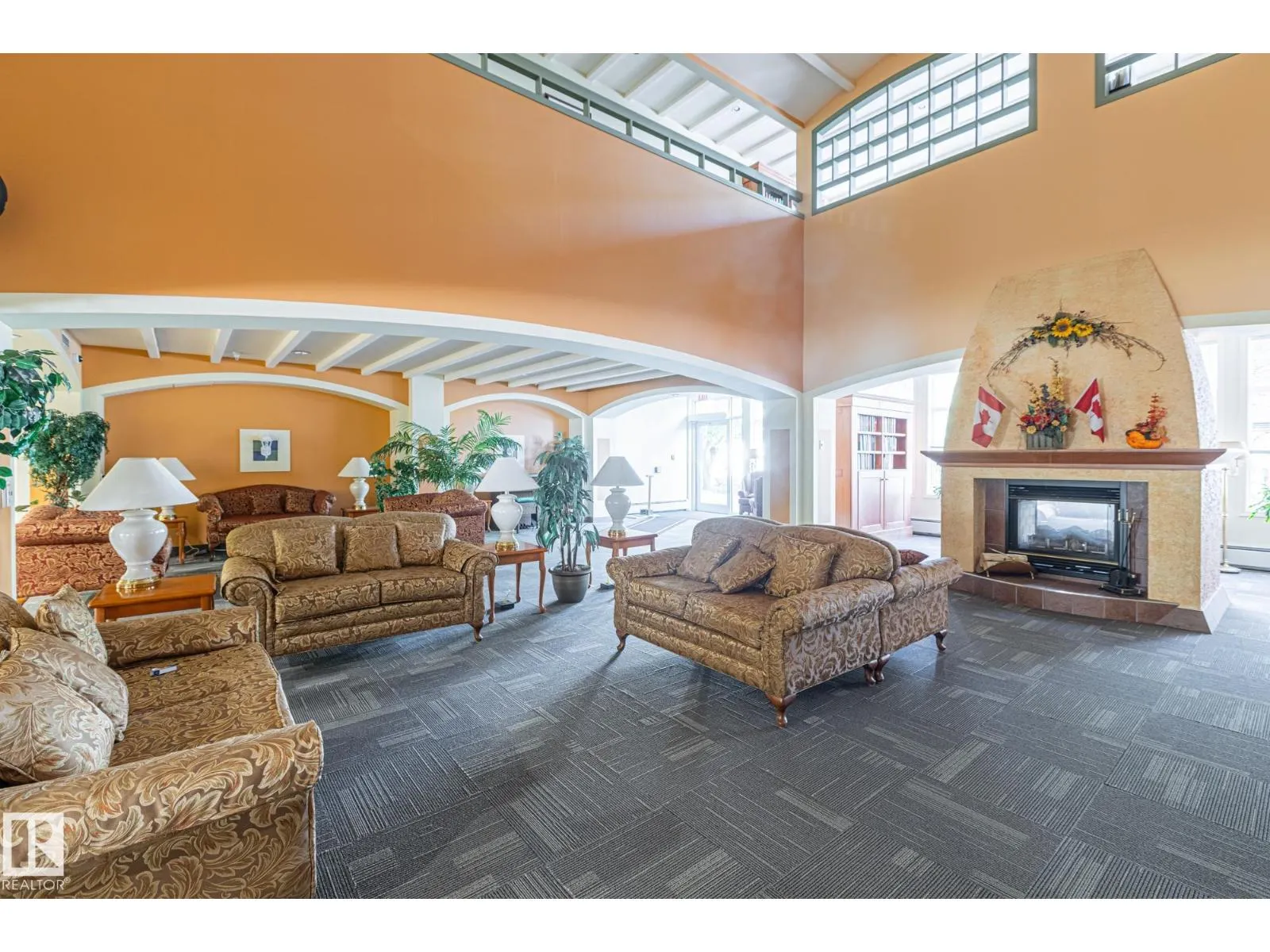 #414 78 MCKENNEY AV