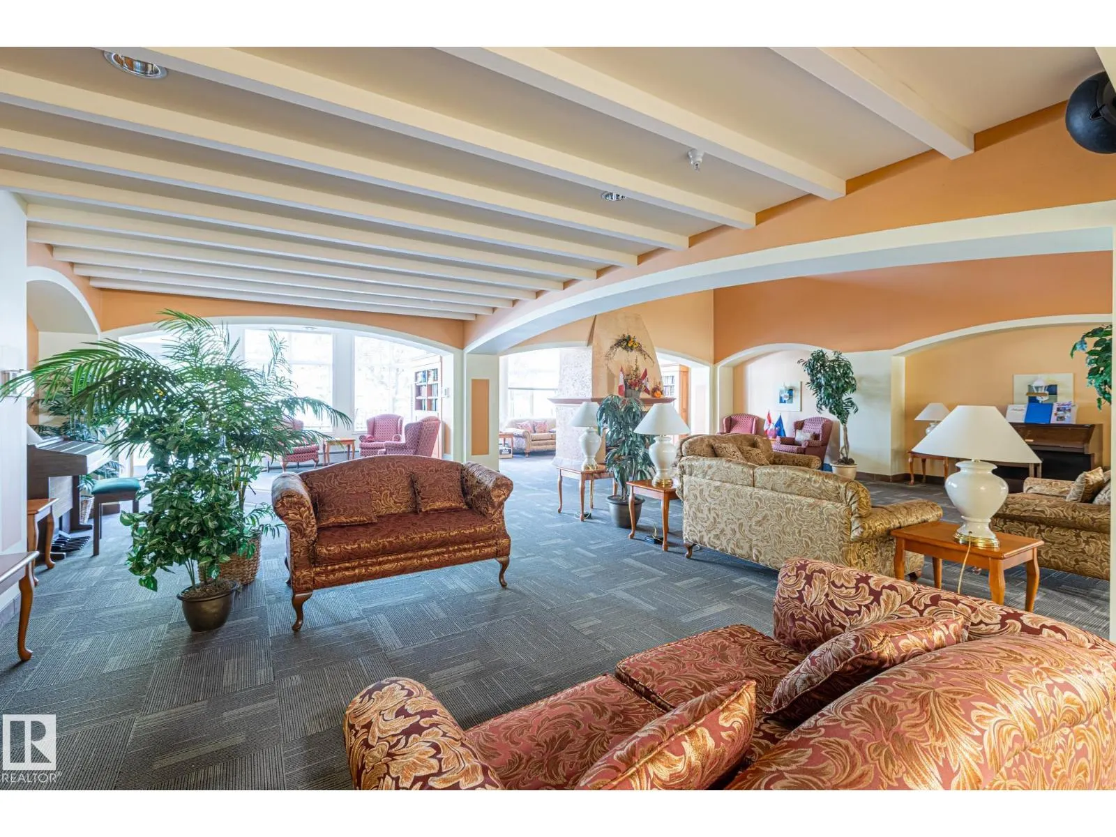 #414 78 MCKENNEY AV