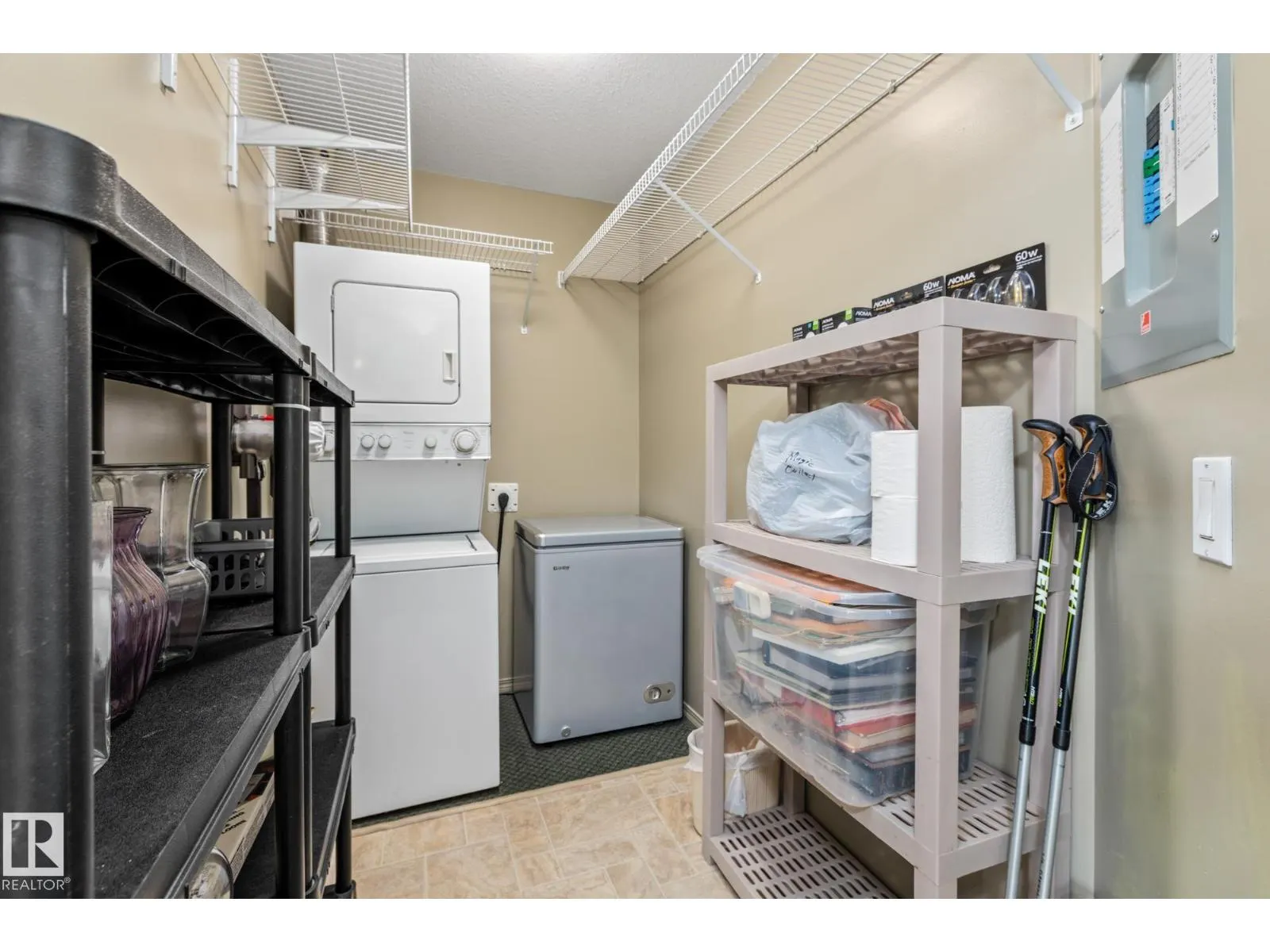 #414 78 MCKENNEY AV