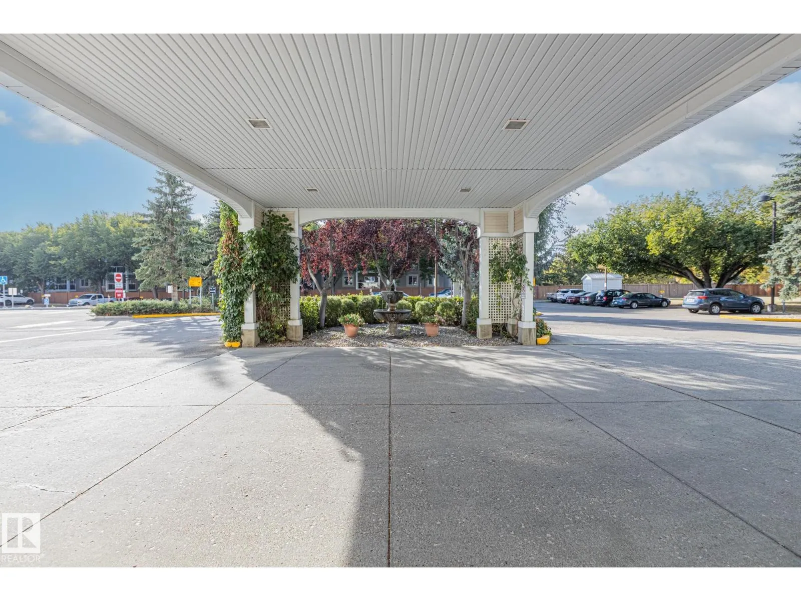 #414 78 MCKENNEY AV