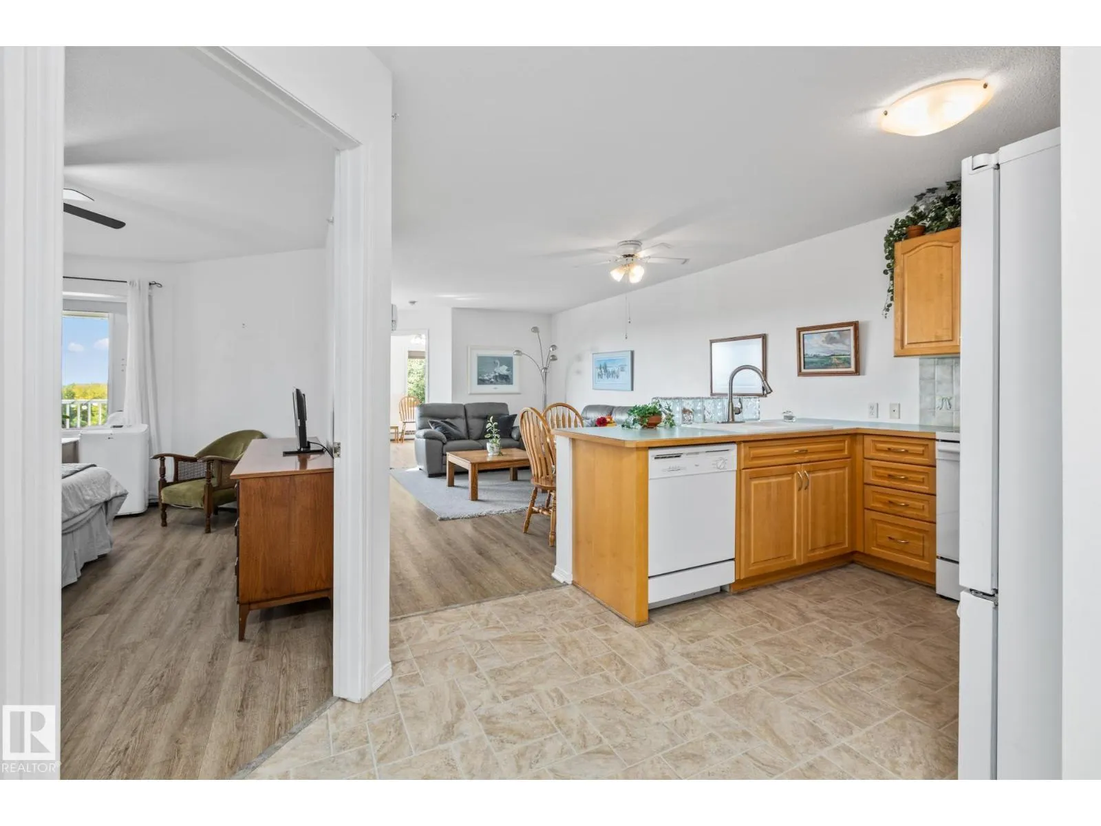 #414 78 MCKENNEY AV