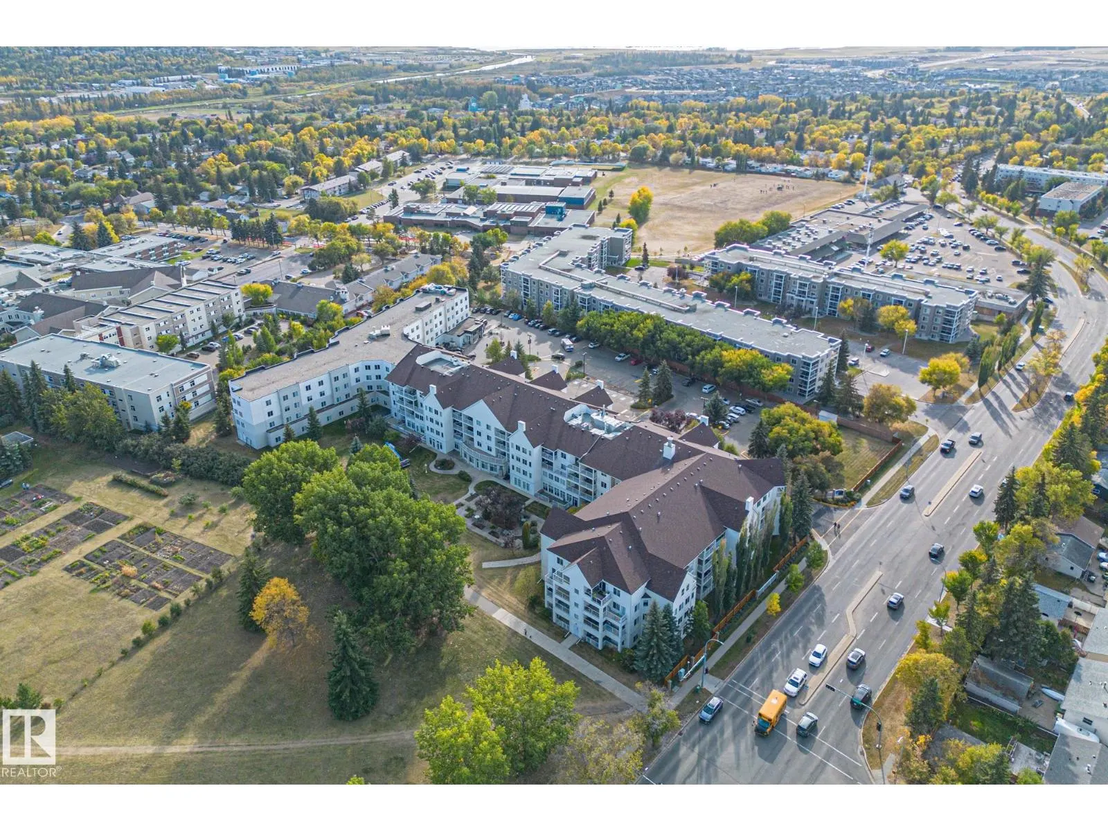 #414 78 MCKENNEY AV
