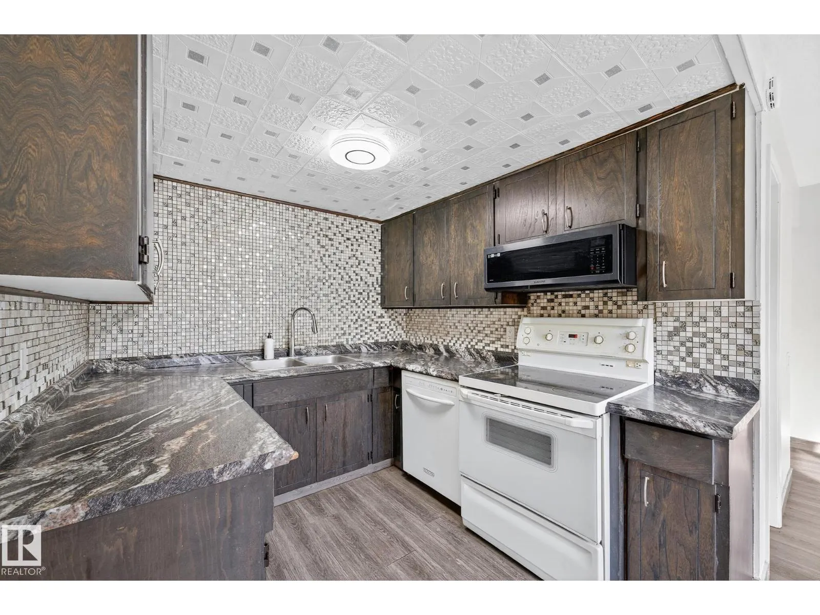 158 MAYFAIR ME NW