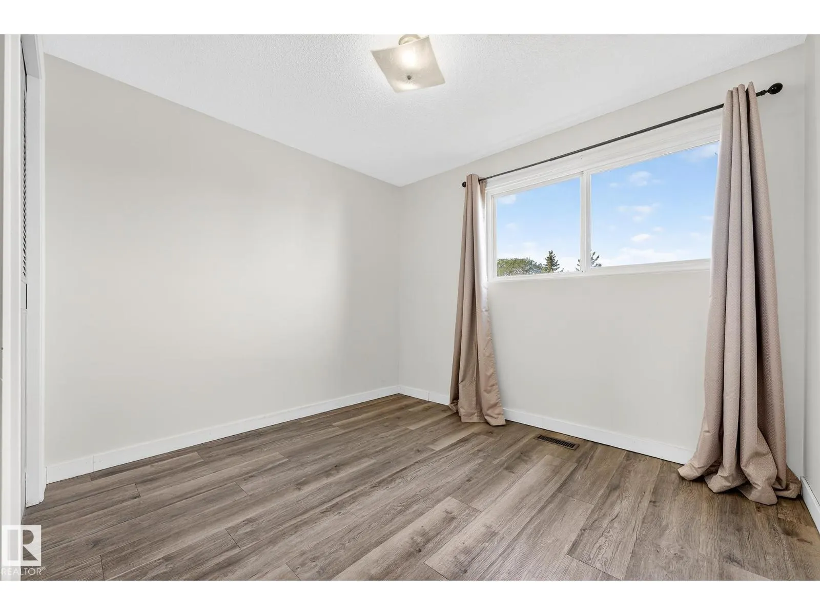 158 MAYFAIR ME NW
