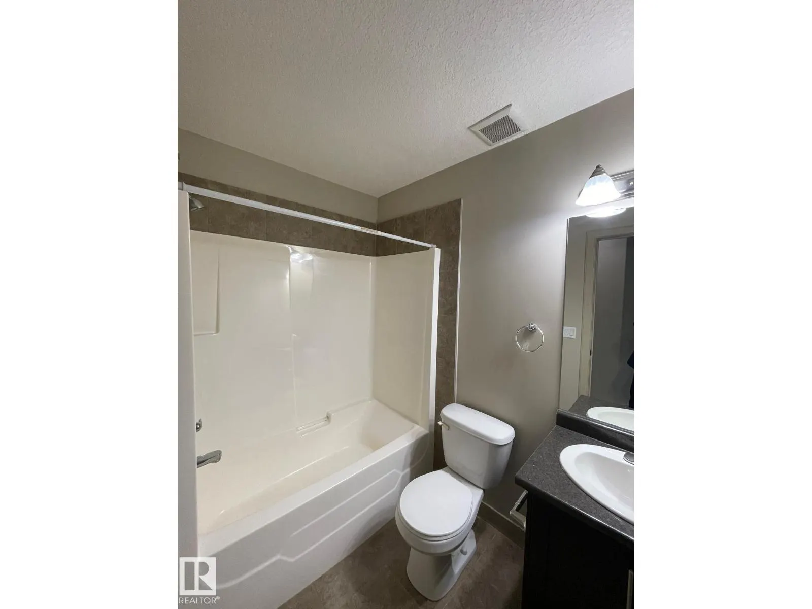#25 1820 34 AV NW