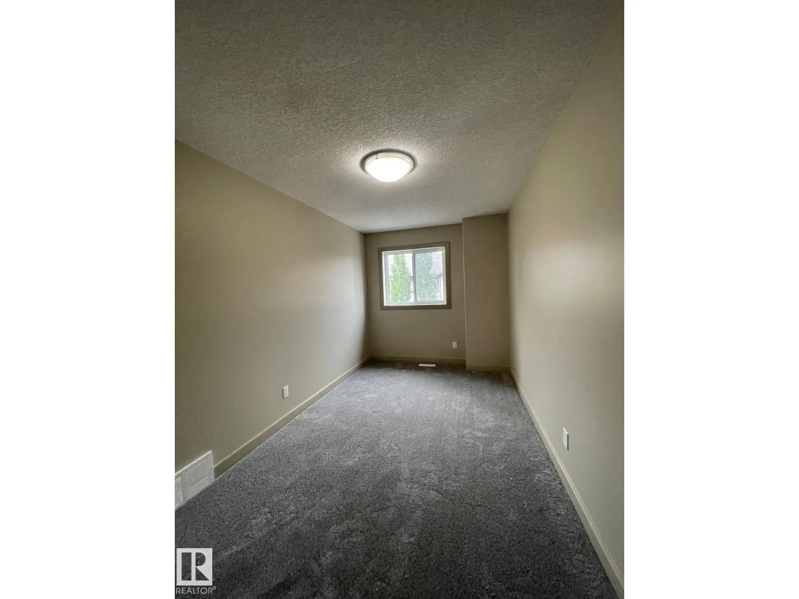 #25 1820 34 AV NW