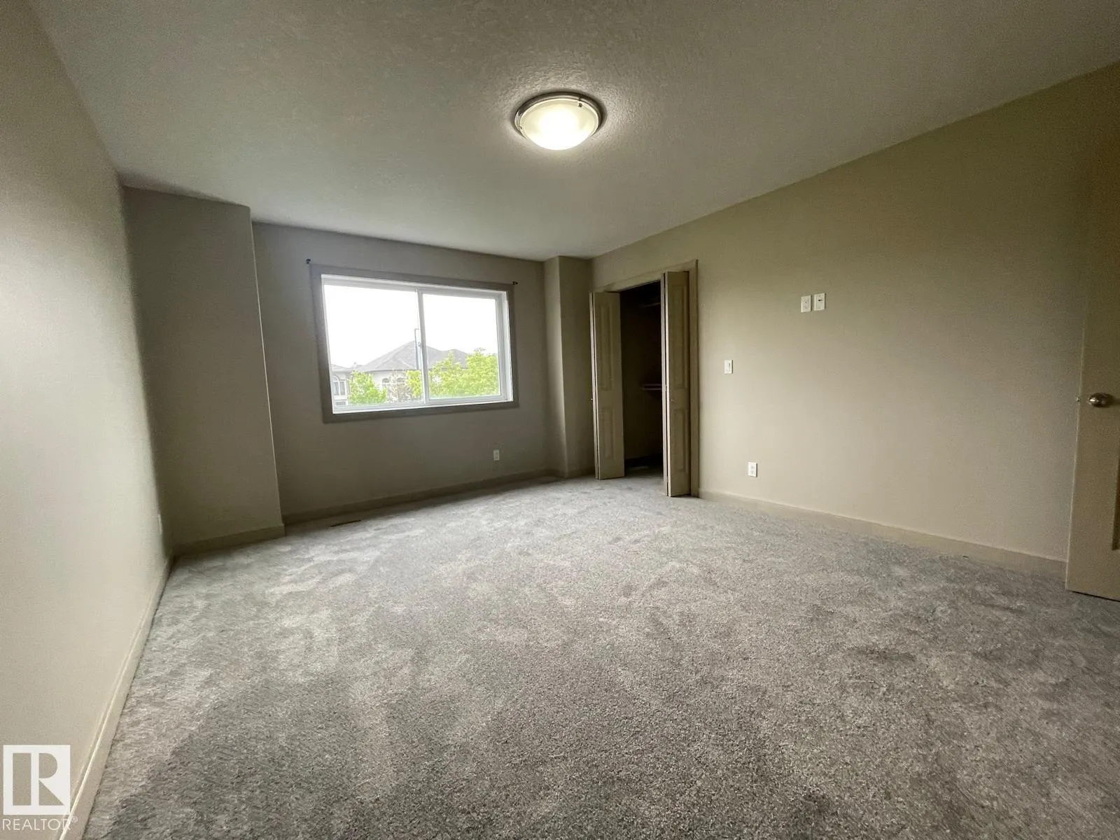#25 1820 34 AV NW